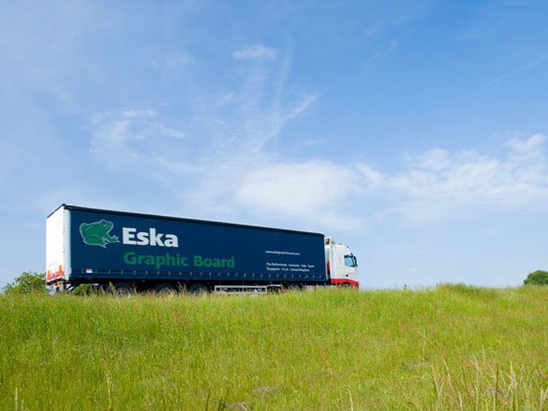 Oldenburger|Fritom ist Logistikpartner von ESKA, einem Hersteller von Karton für Verpackungszwecke in Hoogezand-Sappemeer.