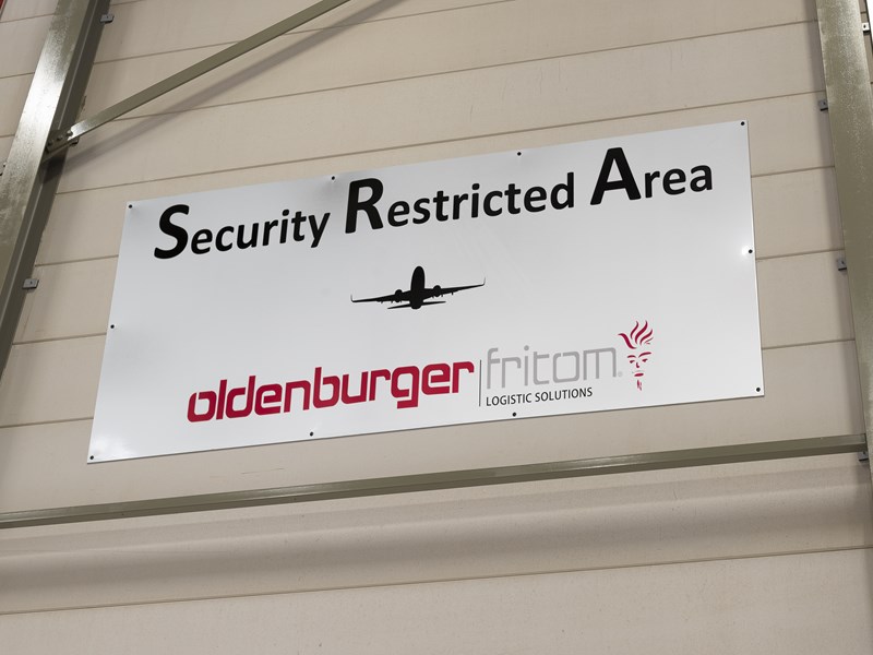 Oldenburger|Fritom is Erkend Agent (Bekende Afzender) voor luchtvracht en heeft een Security Restricted Area in Veendam.