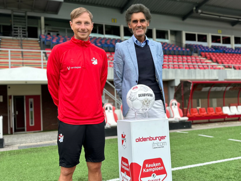 Robin Peter, head coach of FC Emmen and René Dale, CEO of Oldenburger|Fritom.