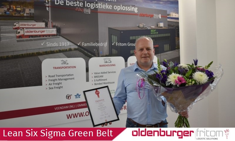 Jan Jacobs erhält das Lean Six Sigma Green Belt Zertifikat bei Oldenburger|Fritom.