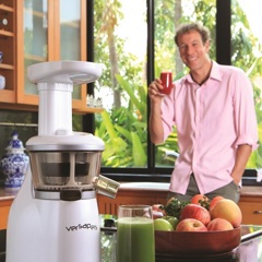 Joost Duisterwinkel is founder and owner of Versapers, the slow juicer specialist of the Netherlands.